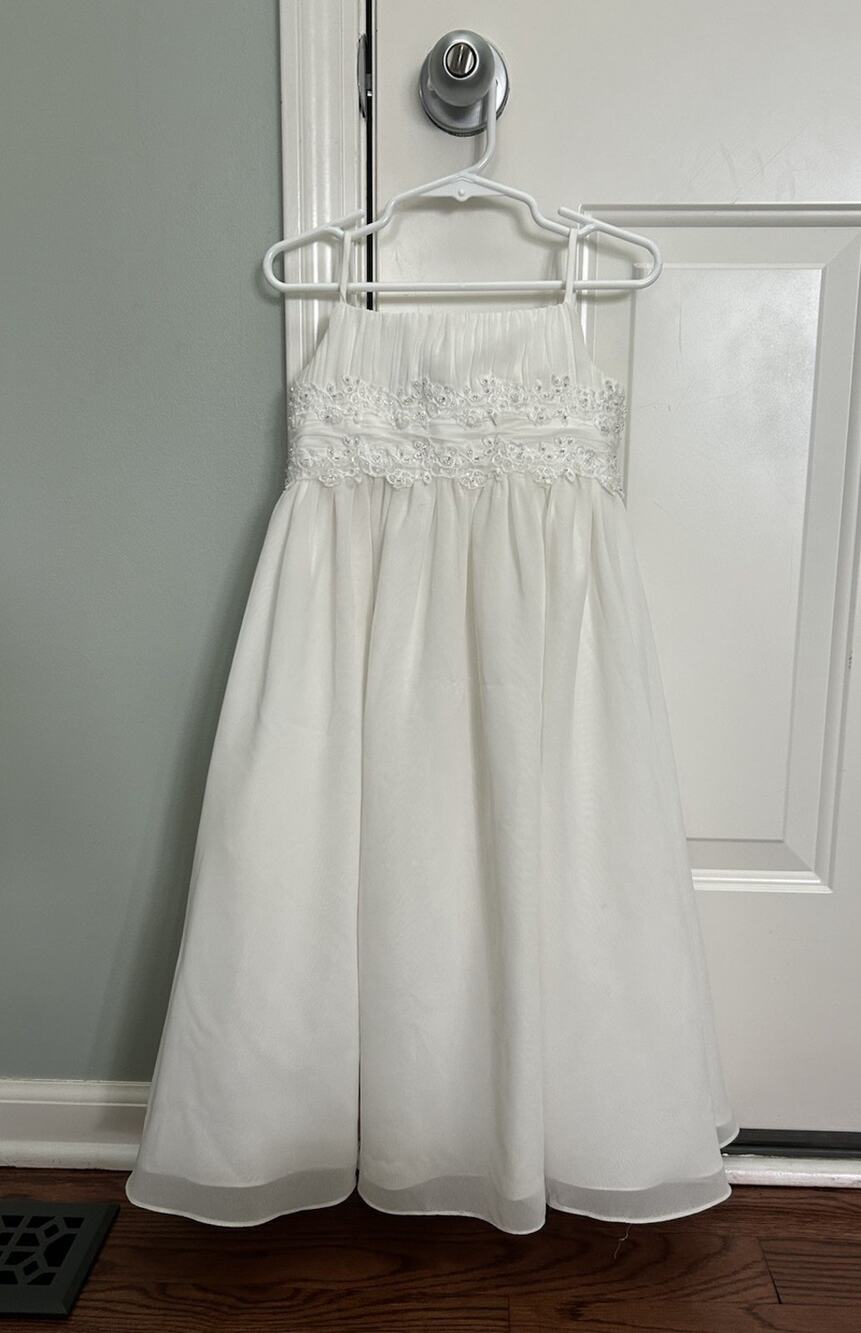 David’s Bridal Flower Girl Dress Wedding White Beaded Toddler Girl Size 4